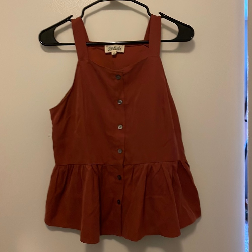 Button tank